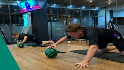 How to Use an EMS Muscle Machine for Maximum Stimulation and Strength Gains
